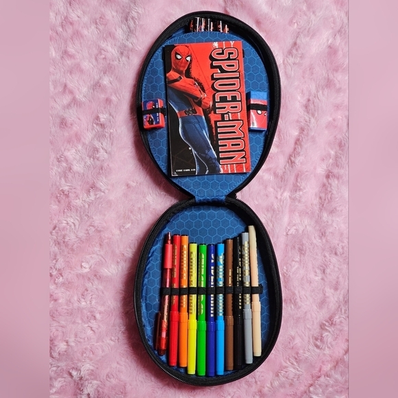 Disney Store Spider-Man Zip-Up Stationery Kit - Picture 8 of 8